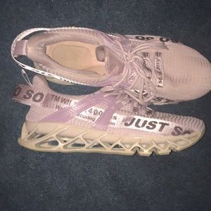 Lavender Soso Tennis Shoes